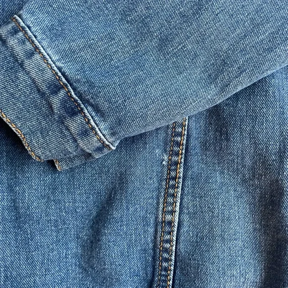 Forever 21 Los Angeles Denim Jacket Distressed Jean Trucker Classic Y2K - Picture 9 of 10